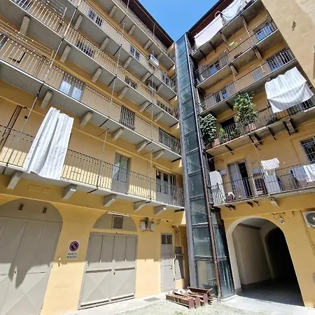 Casa Mazzini アパート